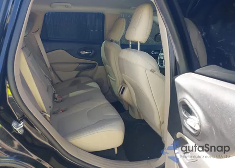 2019 Jeep Cherokee Latitude 4X4 z USA, uszkodzony, nr VIN 1C4PJMCXXKD105104